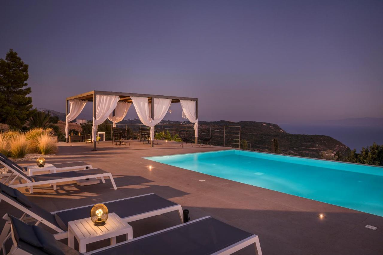 Kefalonian Escape Suites Valeriános Esterno foto