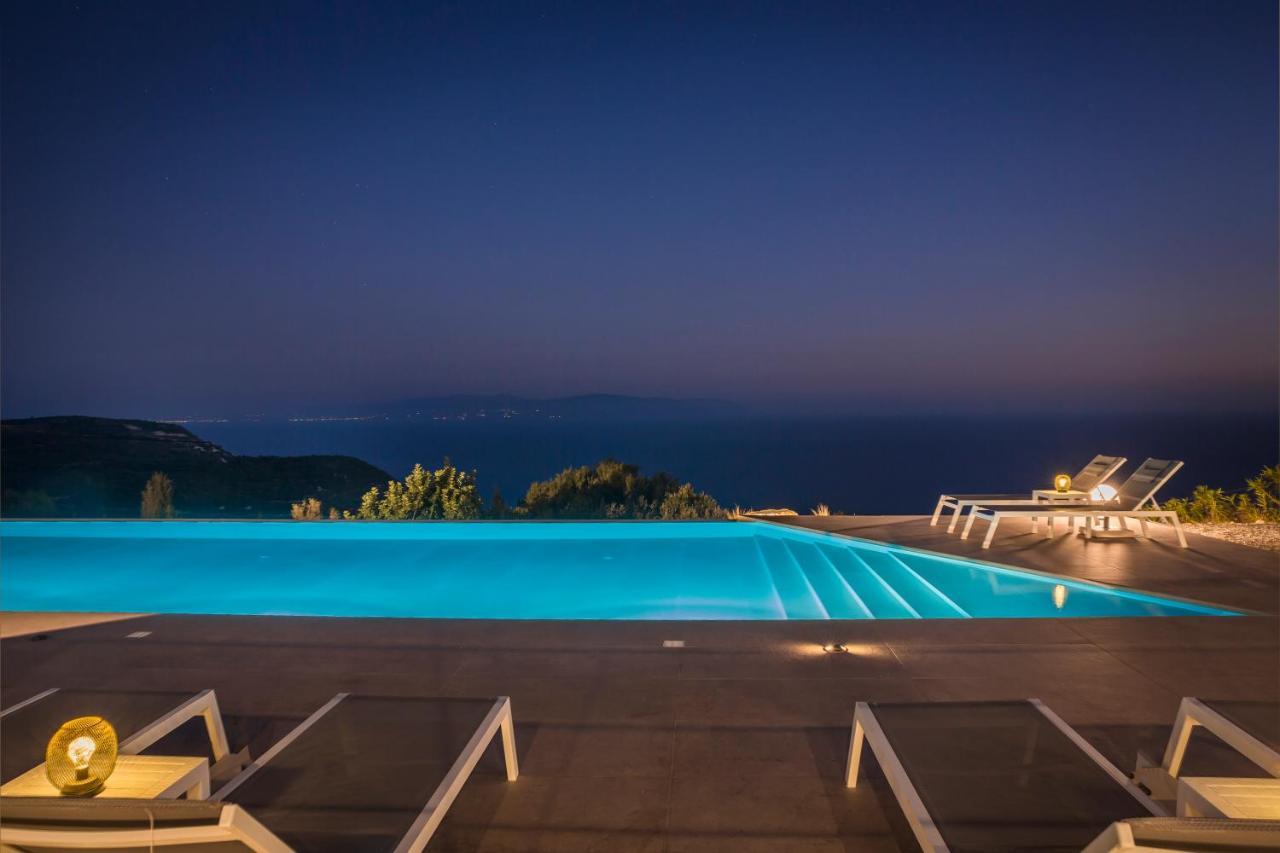 Kefalonian Escape Suites Valeriános Esterno foto