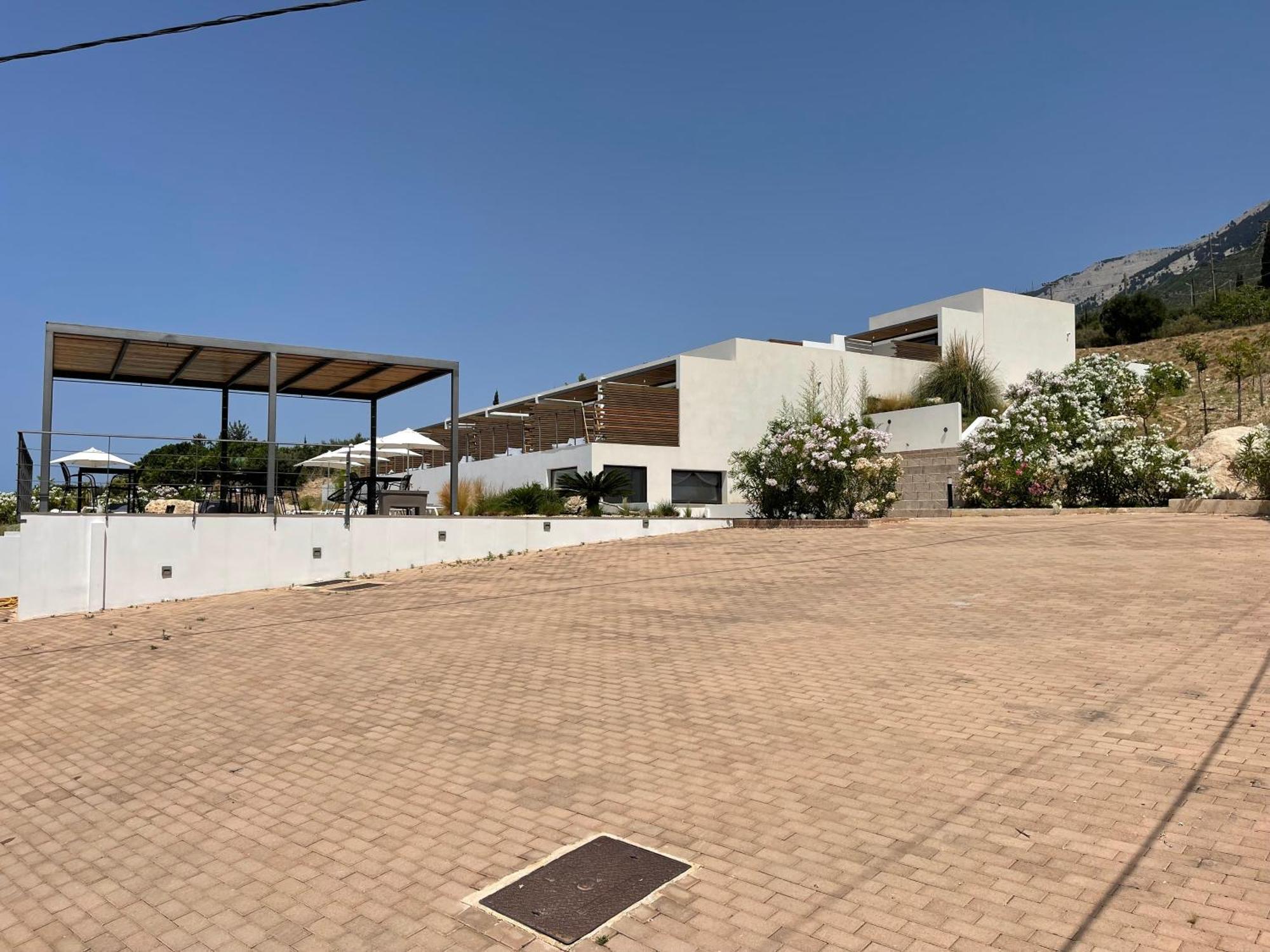 Kefalonian Escape Suites Valeriános Esterno foto
