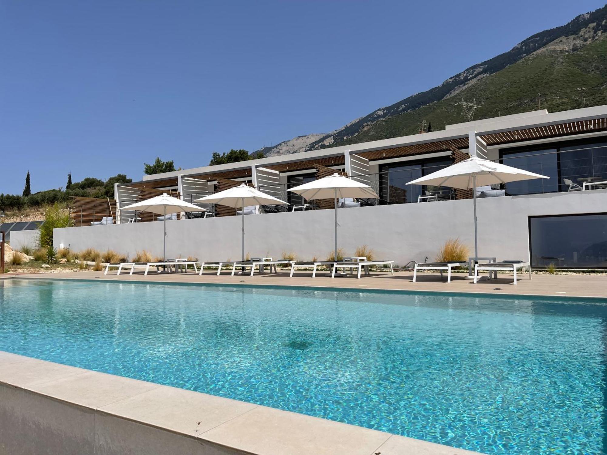Kefalonian Escape Suites Valeriános Esterno foto